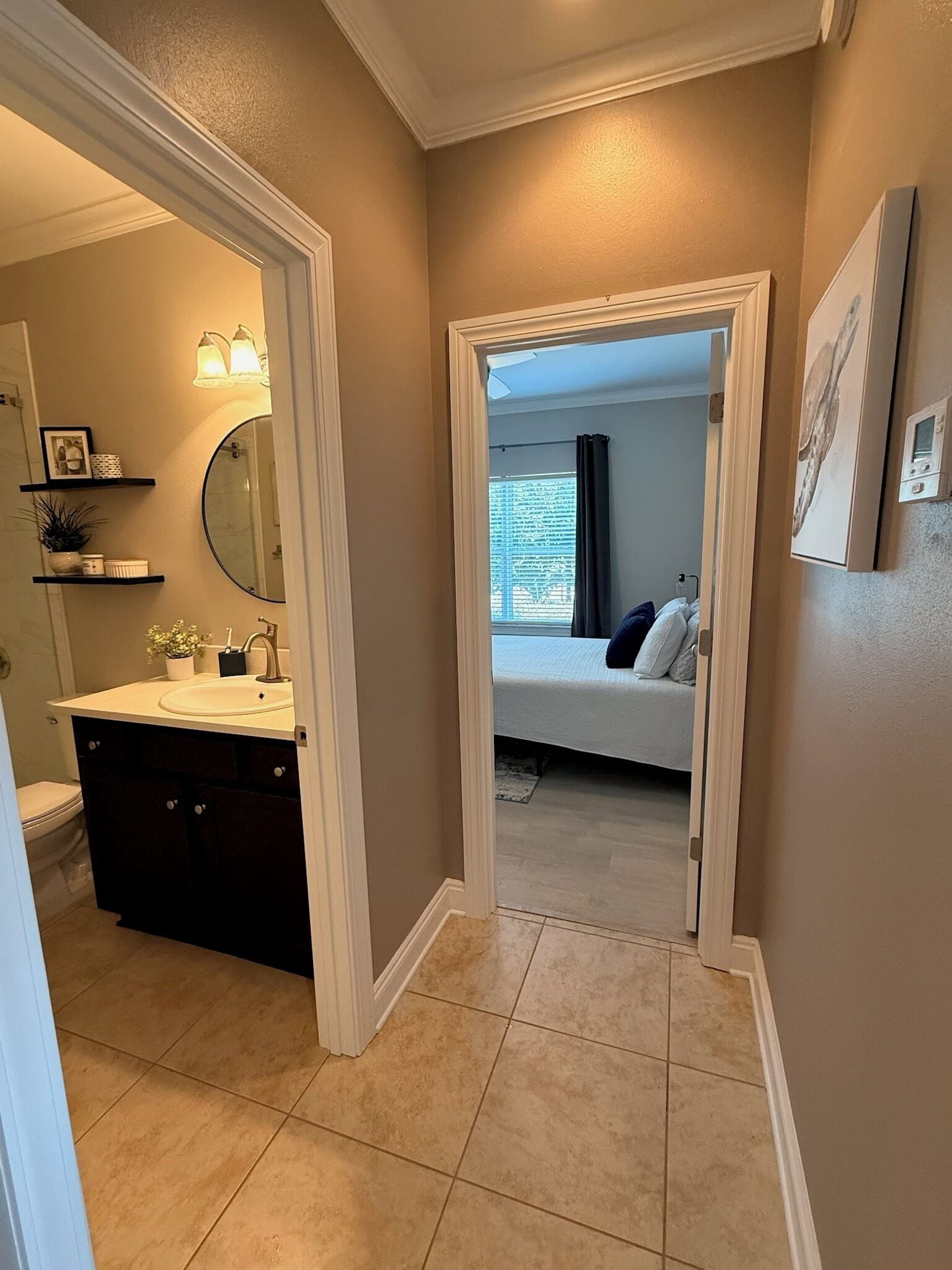 2 多间卧室、床单