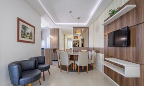 Basic Apartment | Dining - Apt w/ BBQ Only 90m From the Beach Cmf0501 (Itapema)