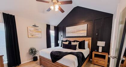 3-Bd Home | Mins to Dwntwn DTX | 8 Guests | Garage