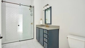 Studio (4 Bedrooms) | Intérieur