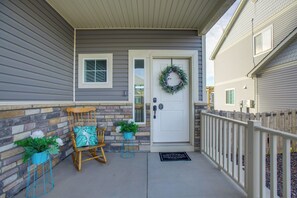 Exterior detail - Home Gym & Fenced Backyard: Aurora Family Home! (Aurora)