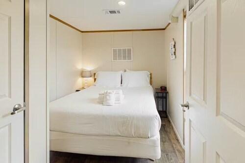 Ms Saras Hideaway - Great hideaway for couples!