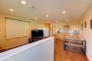 Interior - Near Parks, Shops & Eats! Bullhead City Casita (Bullhead City)