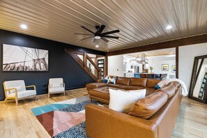 TV, fireplace, offices - Mtn Views + Theater + Hot Tub | 5 King Suites (Blue Ridge)