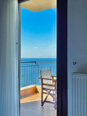 Villa, Sea View | Interior - Koumaros Villas (Kassandra)