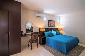 Studio, 1 King Bed - Carambola Boutique Studios (St. Lawrence Gap)