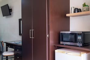 Studio, 1 Katil Ratu (Queen) | Dapur kecil peribadi | Peti sejuk/penyejuk beku saiz penuh, ketuhar gelombang mikro