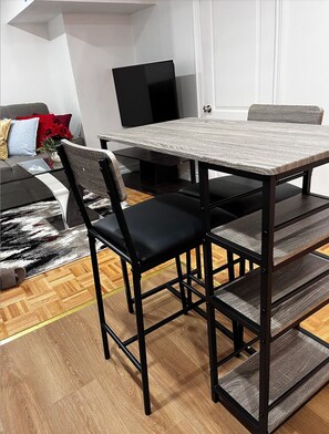 Dining - Brand New Comfortable and Cozy Apartment Near the Airport (Toronto)