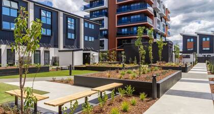 Central City | Walk to Stadium, Dining & Shopping