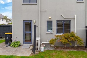 Exterior - Family-Friendly CHCH Home | Peaceful & Spacious (Christchurch)