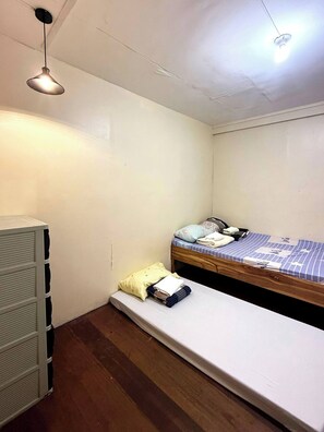 Shared Dormitory, 1 Bedroom - Room-cozy Budget Private Room Near Sessi (Baguio)