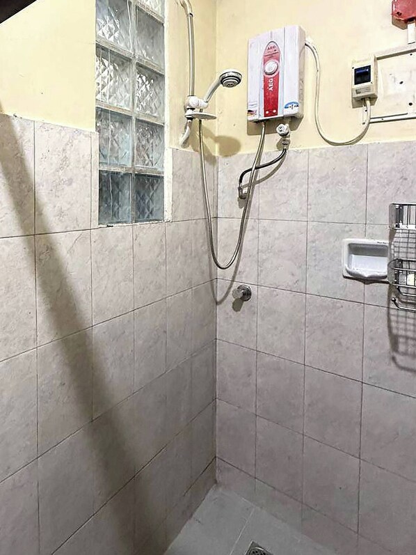 Dormitorio compartido, 1 habitación | Baño