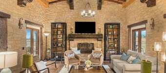 Villa Di Gioia by AvantStay | Private Wine-Country Estate + Vineyard Views • Near Top Temecula Wineries