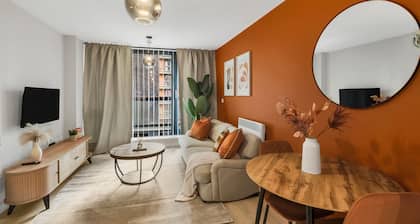 Cozy London Apartment With City Views