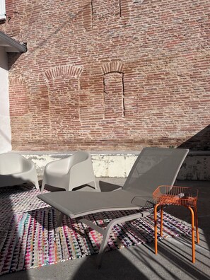 Terrace/patio - Le Léon, Lauragais village house with courtyard (Saint-Léon)