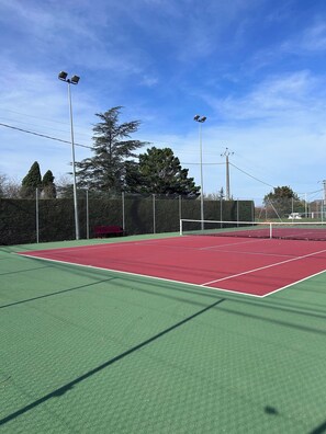 Sports court - Le Léon, Lauragais village house with courtyard (Saint-Léon)