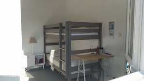 2 bedrooms, iron/ironing board, travel cot, WiFi - Nice vacation home near the beach, private parking (L'Aiguillon-la-Presqu'île)