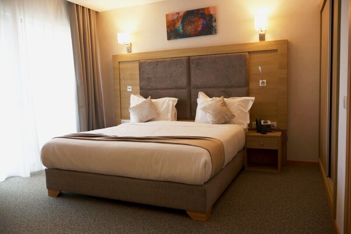 Habitación doble, balcón, vistas a la montaña