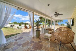 Terrace/patio - Private 5-Acre Estate with 2 Homes & Pool (Fulshear)