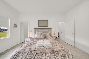 5 bedrooms, iron/ironing board, travel crib, free WiFi