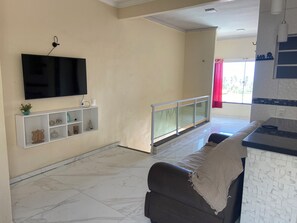 Interior - House in Tabuba, sea view, with one bedroom and pool. Pets allowed. (Caucaia)