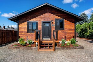 Exterior - Lincoln Block House - No cleaning fee (Albany)