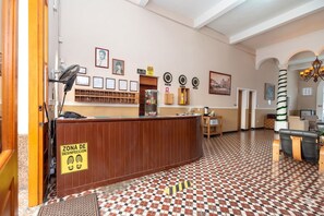 Lobby - Hotel Skal Inn (Barranquilla)