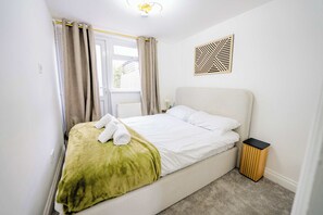 1 chambre, fer et planche à repasser, Wi-Fi, draps fournis