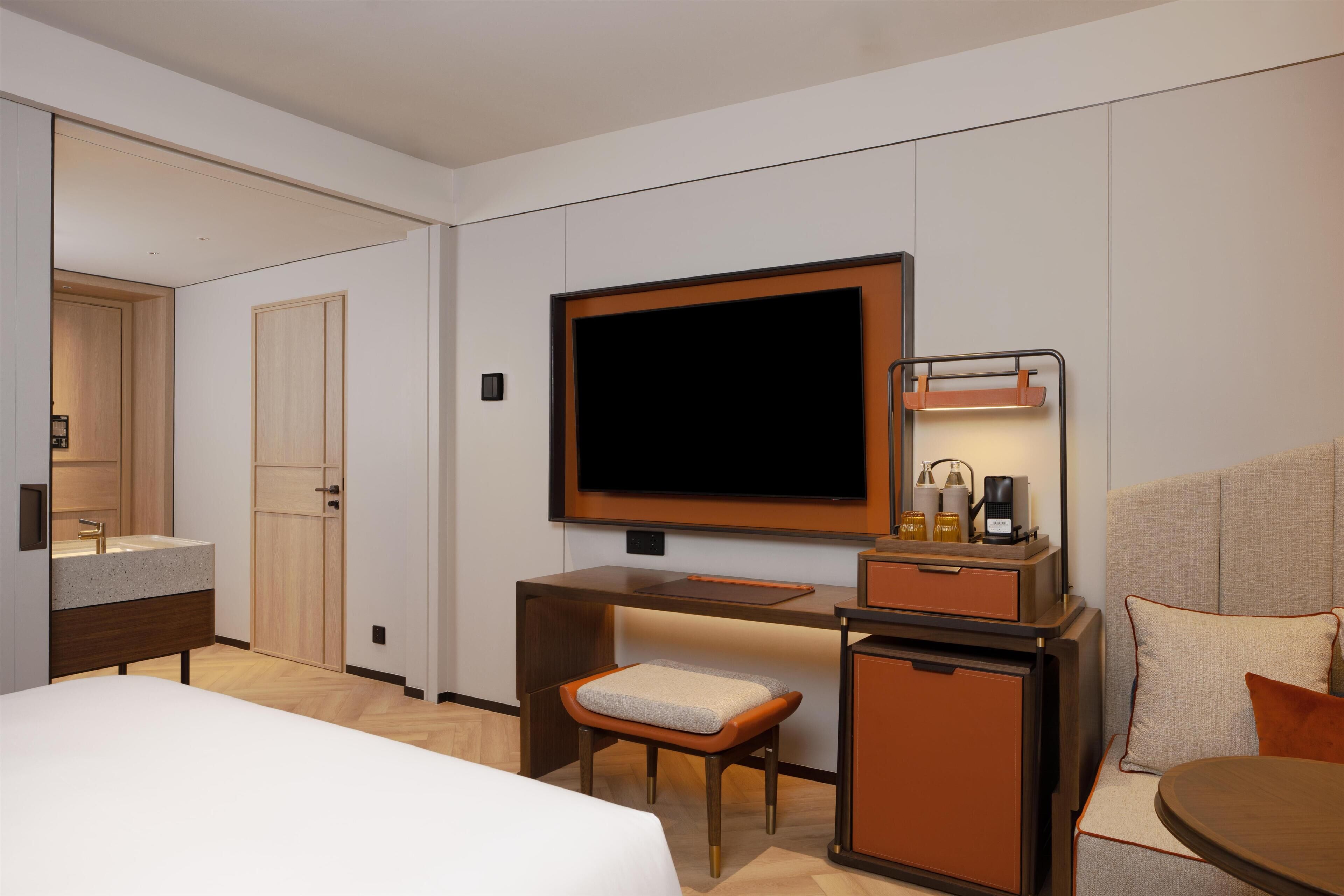 Room, 1 King Bed, Connecting Rooms | In-room safe, desk, laptop workspace, blackout curtains