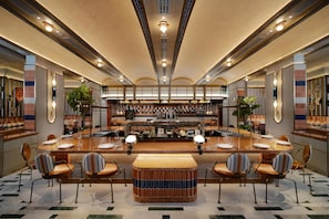 2 restaurants; breakfast, lunch and dinner served  - Canopy By Hilton Bangkok Sukhumvit (Bangkok)