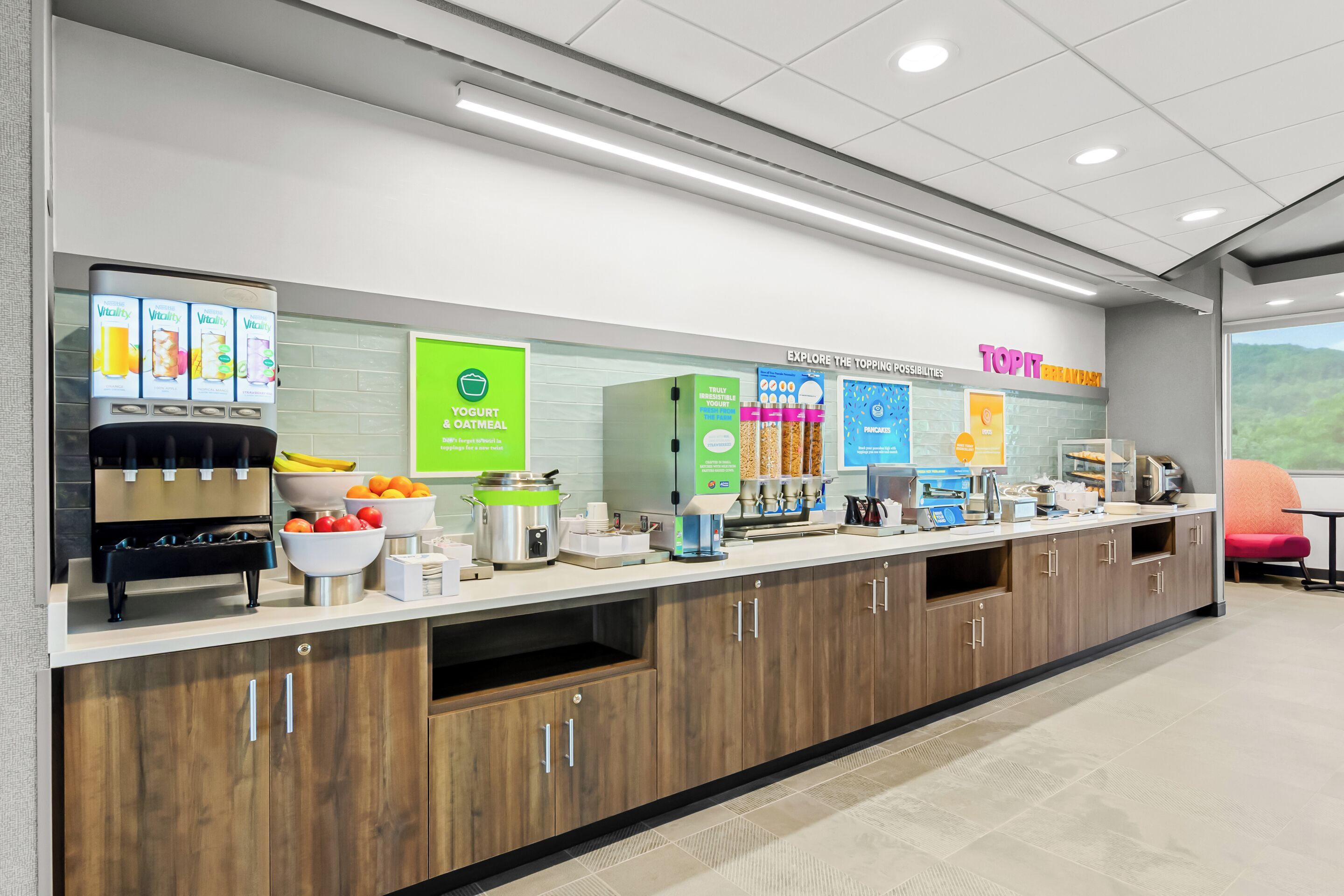 Free daily buffet breakfast 