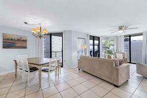 Apartment, Mehrere Betten (Seaside Beach & Racquet 5914) | Innenbereich