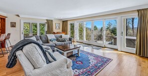 TV, fireplace, table tennis, books - Retreat w/ Southern Views | Hot Tub | Club Access (Hartford)