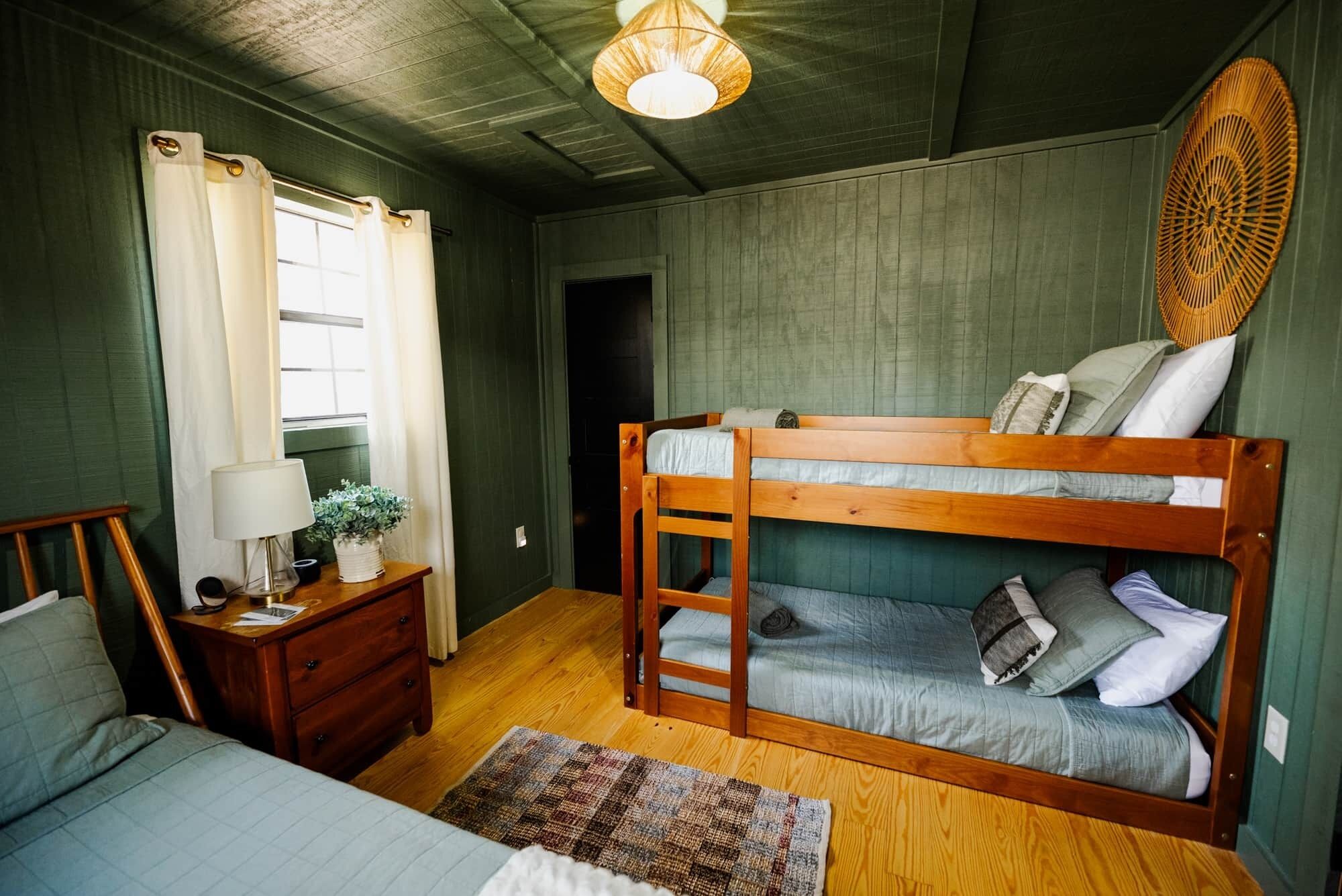 2 bedrooms, desk, free WiFi, bed sheets