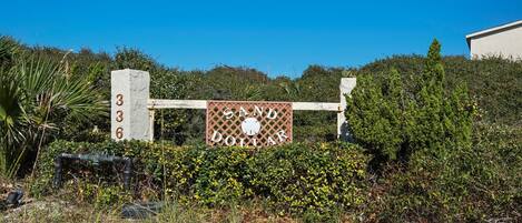 Condo, 1 King Bed with Sofa bed (Sand Dollar E-101) | Property grounds