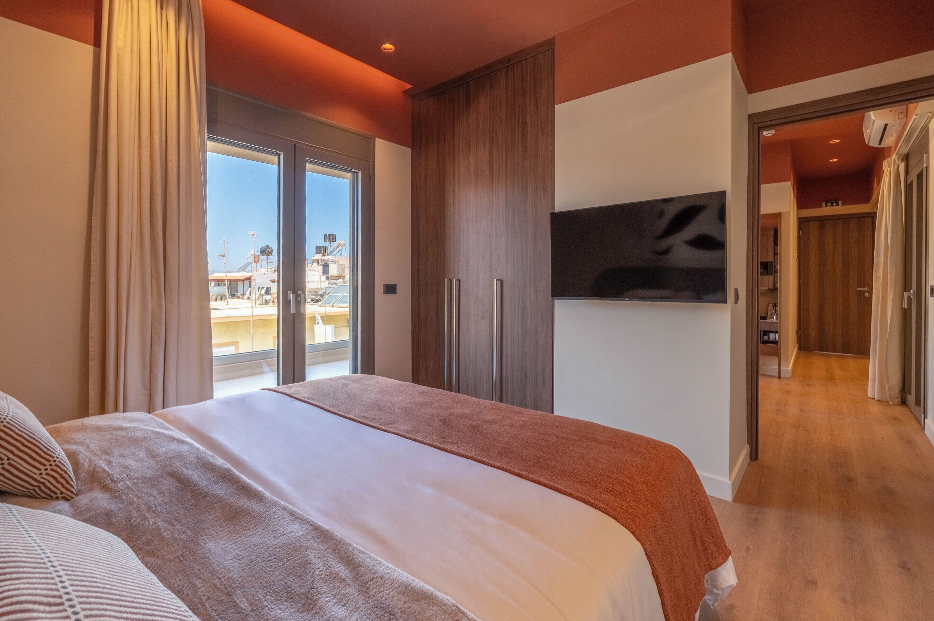 Superior Double Room, 1 King Bed with Sofa bed, Balcony | Minibar, desk, laptop workspace, soundproofing