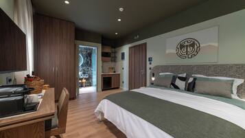 Minibar, desk, laptop workspace, soundproofing