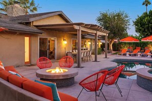Pool - The Orange Cactus: Palm Springs (Palm Springs)