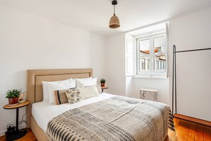 2 habitaciones, tabla de planchar con plancha, internet y ropa de cama 