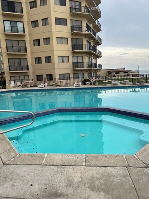 Pool - Beach front lux condo 1-bedroom 1 bath very cozy in centro Playas de Rosarito (Playas de Rosarito)