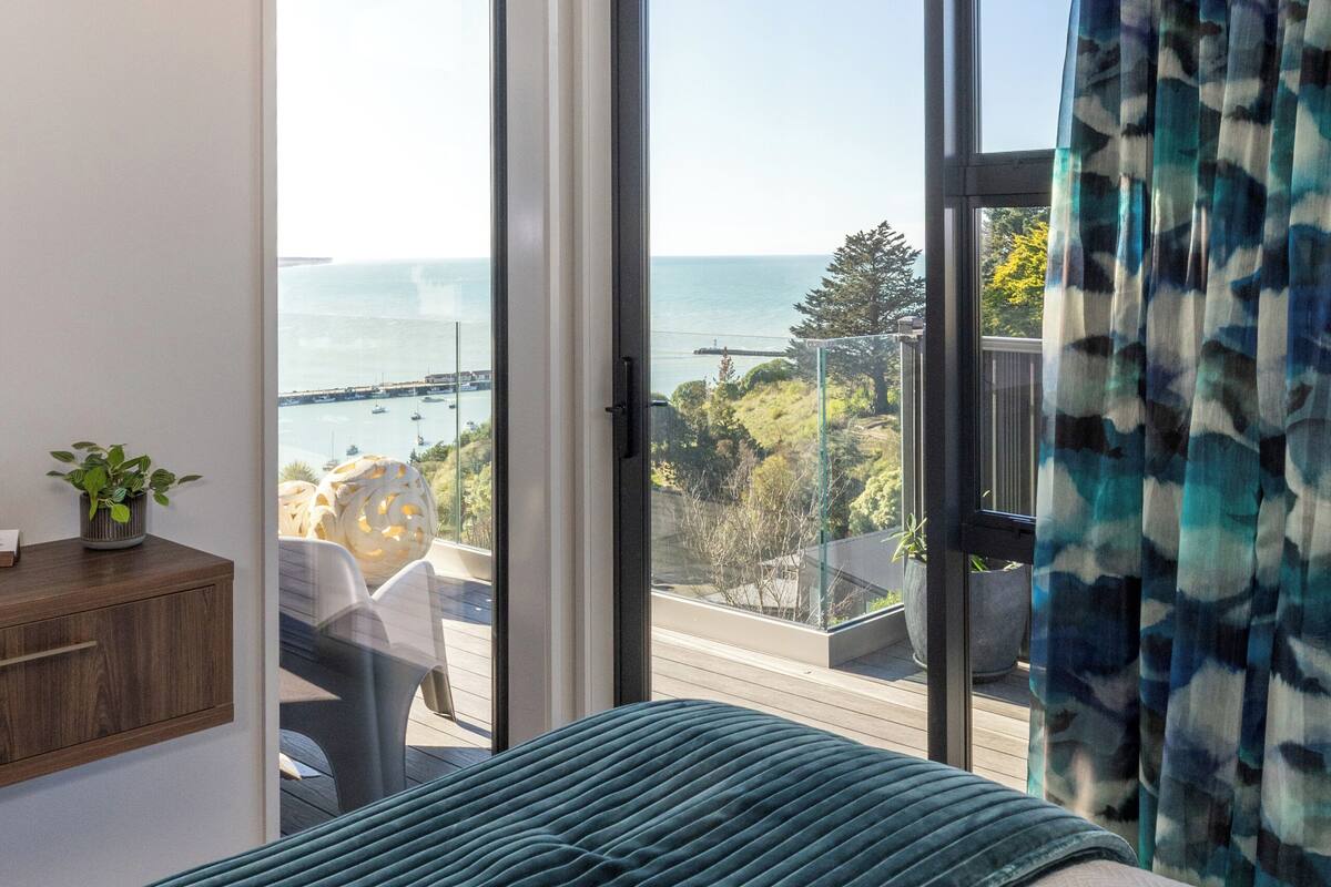 Suite estudio, balcón, vista al mar | Vista desde la habitación