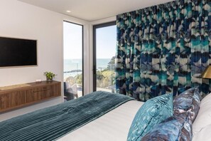 Caja de seguridad en la habitación y cortinas blackout 