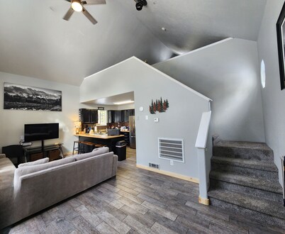 Misty Mountain Valley Retreat