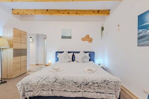 Ferros/tábuas de passar roupa, Wi-Fi, roupa de cama