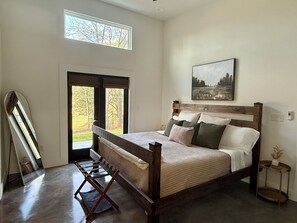 3 soverom, strykejern/-brett, wi-fi (inkludert) og sengetøy