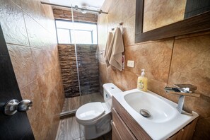 Appartamento, balcone | Bagno