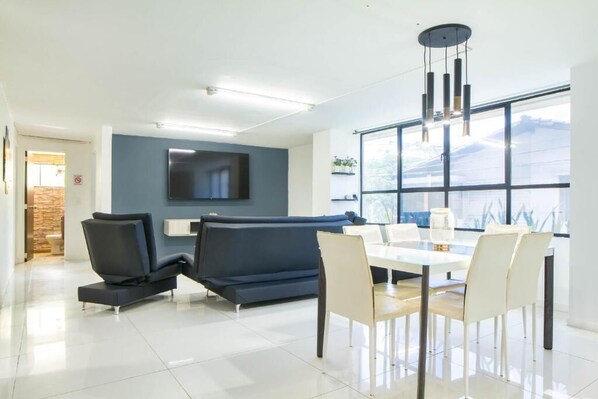 Apartment, Balcony | Interior - 2 bedroom apartment 1 block Lleras park (Medellín)