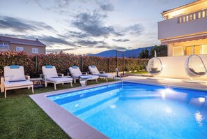 Outdoor pool, a heated pool - Family-Friendly 5-Bedroom Villa with Pool & Outdoor Space (Kaštel Kambelovac)