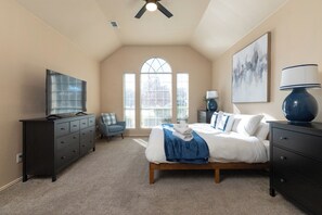 4 bedrooms, iron/ironing board, free WiFi, bed sheets - Game Rooms, Pool + Life-Size Games - Sleeps Groups (Frisco)