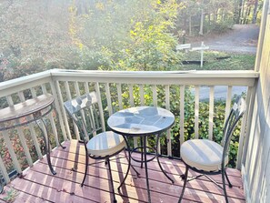 Outdoor dining - Cloud 9 Spa @ Bryce Resort - Hot Tub, Sauna (Basye)